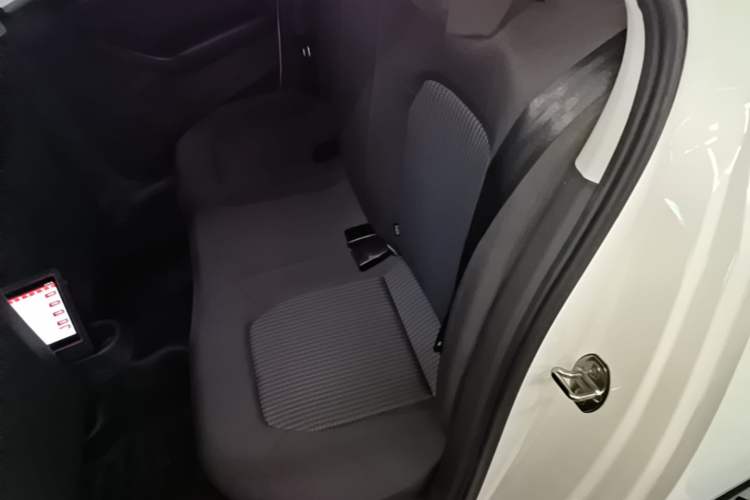 Used Volkswagen Santana 2019 1.5L Automatic Fashion Edition China VI Left Rear Seat