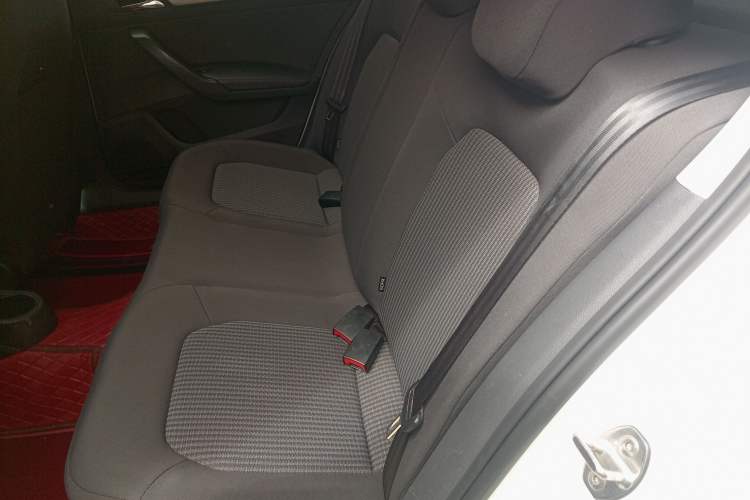 Used Volkswagen Santana 2019 1.5L Automatic Fashion Edition China VI Left Rear Seat