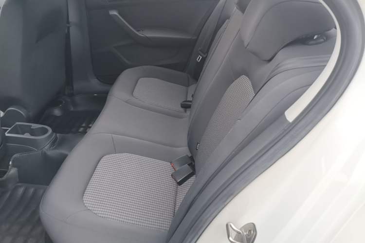 Used Volkswagen Santana 2019 1.5L Automatic Fashion Edition China VI Left Rear Seat