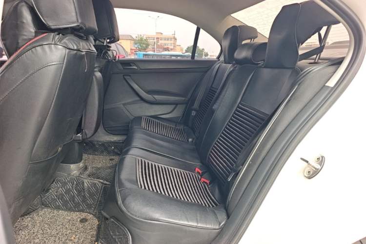 Used Volkswagen Santana 2019 1.5L Automatic Fashion Edition China VI Left Rear Seat