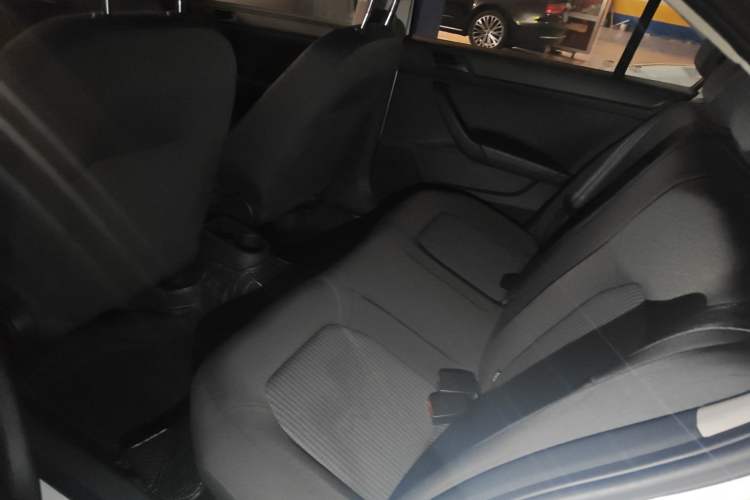 Used Volkswagen Santana 2019 1.5L Automatic Fashion Edition China VI Left Rear Seat