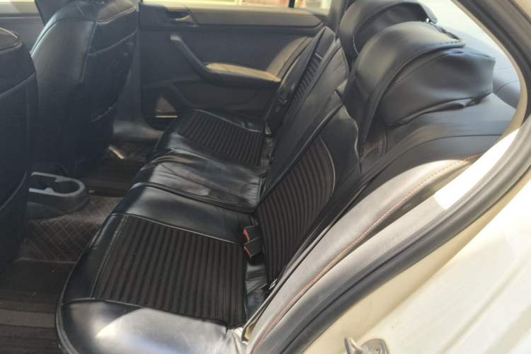 Used Volkswagen Santana 2019 1.5L Manual Fashion Edition China VI Standard Left Rear Seat
