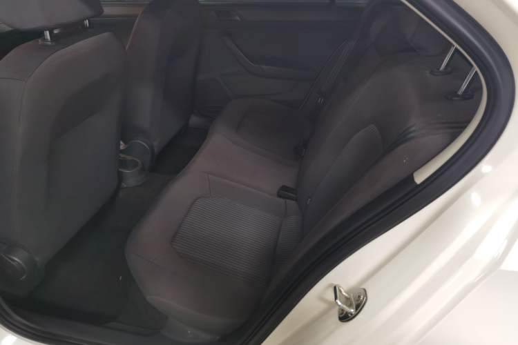 Used Volkswagen Santana 2019 1.5L Automatic Fashion Edition China VI Left Rear Seat