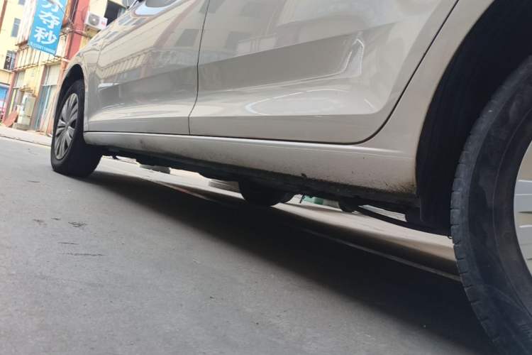 Used Volkswagen Santana 2019 1.5L Manual Fashion Edition China VI Standard Left Side Sill