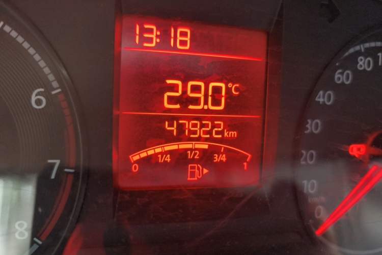 Used Volkswagen Santana 2019 1.5L Manual Fashion Edition China VI Standard Odometer Close Up