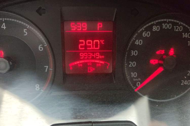 Used Volkswagen Santana 2019 1.5L Automatic Fashion Edition China VI Odometer Close Up