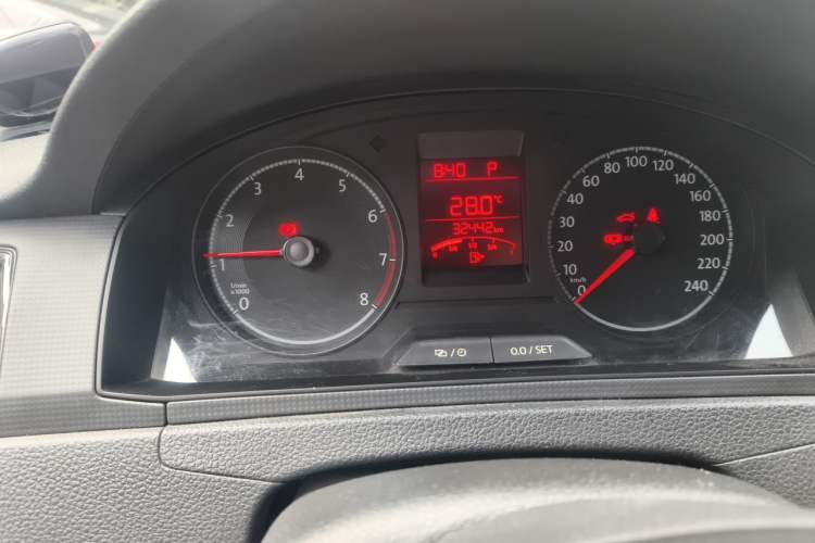 Used Volkswagen Santana 2019 1.5L Automatic Fashion Edition China VI Odometer Close Up