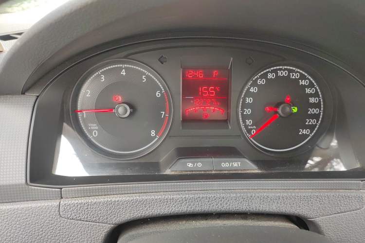 Used Volkswagen Santana 2019 1.5L Automatic Fashion Edition China VI Odometer Close Up