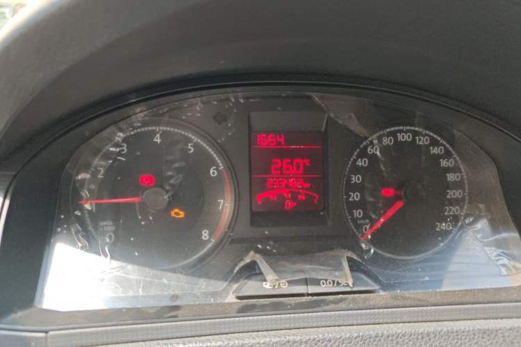 Used Volkswagen Santana 2019 1.5L Manual Fashion Edition China VI Standard Odometer Close Up
