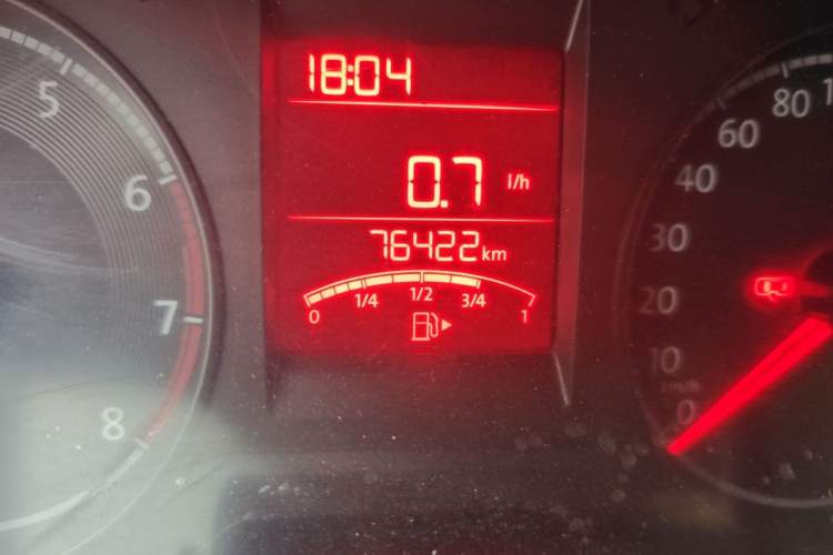 Used Volkswagen Santana 2019 1.5L Manual Fashion Edition China VI Standard Odometer Close Up