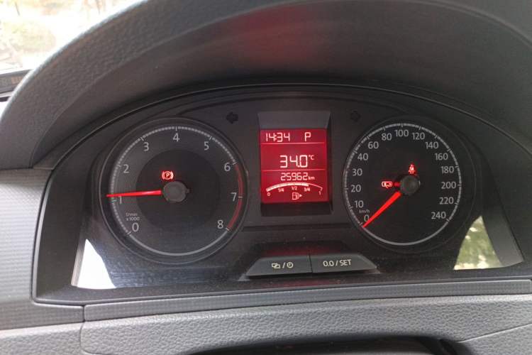 Used Volkswagen Santana 2019 1.5L Automatic Fashion Edition China VI Odometer Close Up