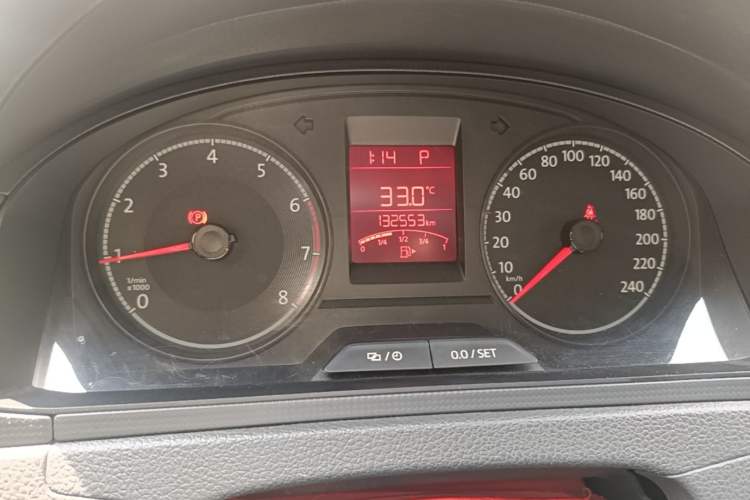 Used Volkswagen Santana 2019 1.5L Automatic Fashion Edition China VI Odometer Close Up