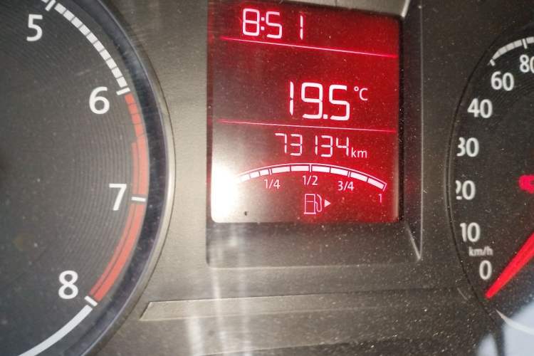 Used Volkswagen Santana 2019 1.5L Manual Fashion Edition China VI Standard Odometer Close Up