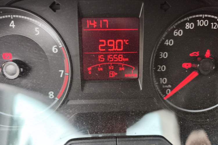 Used Volkswagen Santana 2019 1.5L Manual Fashion Edition China VI Standard Odometer Close Up