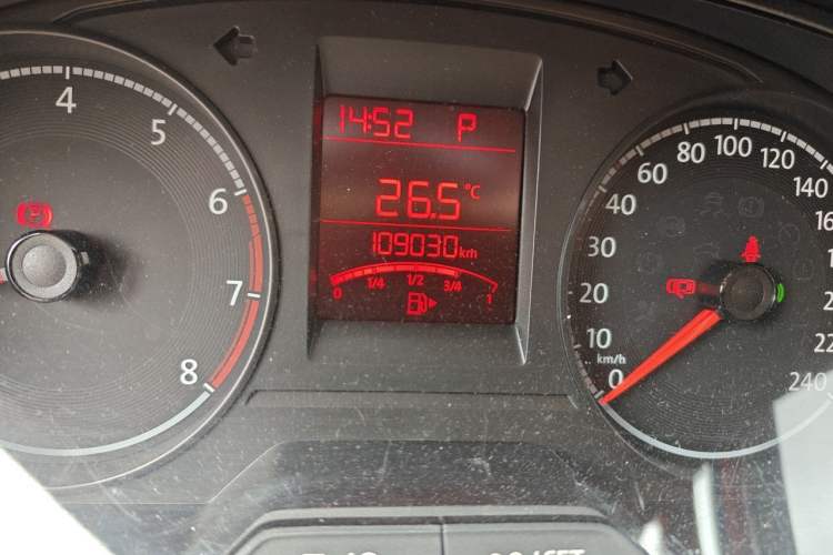 Used Volkswagen Santana 2019 1.5L Automatic Fashion Edition China VI Odometer Close Up