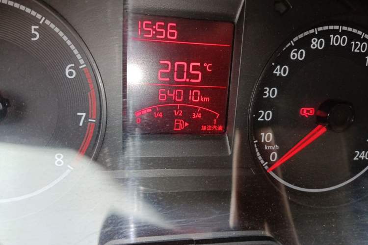 Used Volkswagen Santana 2019 1.5L Manual Fashion Edition China VI Standard Odometer Close Up