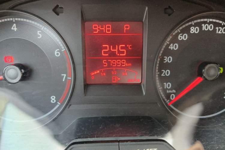 Used Volkswagen Santana 2019 1.5L Automatic Fashion Edition China VI Odometer Close Up
