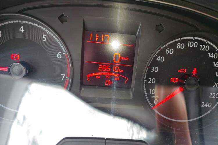 Used Volkswagen Santana 2019 1.5L Manual Comfort Edition China VI Standard Odometer Close Up