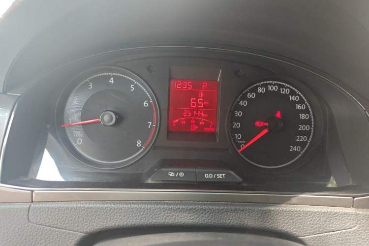 Used Volkswagen Santana 2019 1.5L Automatic Comfort Edition China VI Standard Odometer Close Up