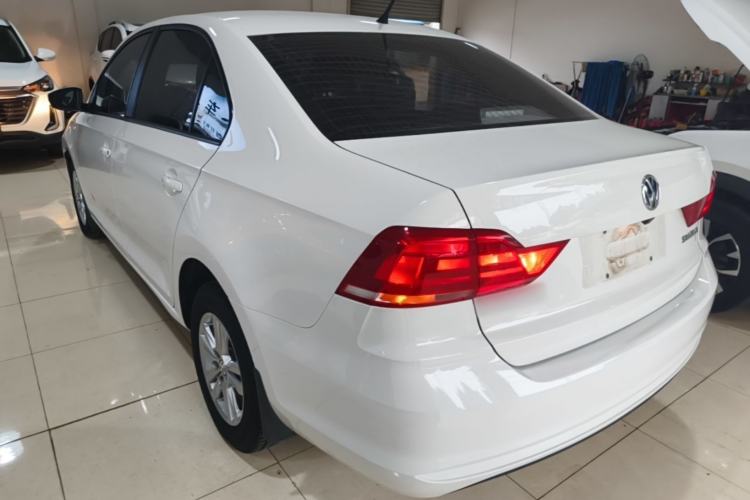 Used Volkswagen Santana 2019 1.5L Manual Fashion Edition China VI Standard Rear Left 45 Deg