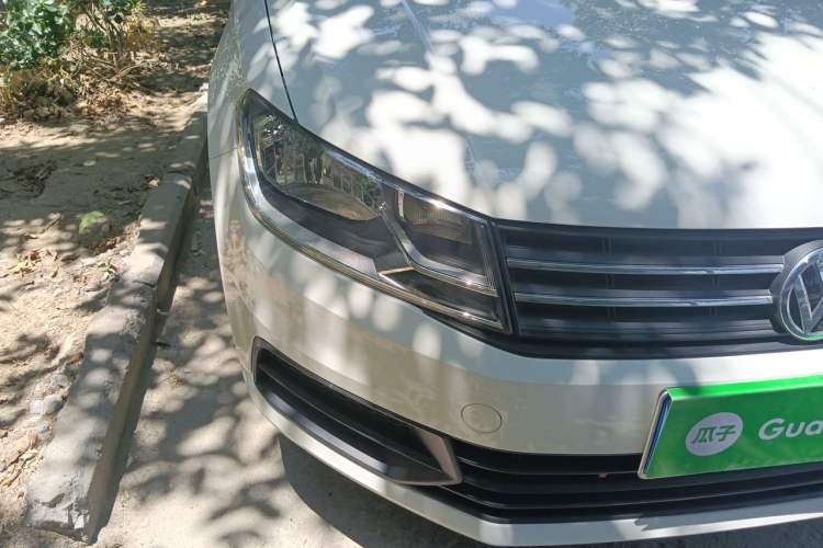 Used Volkswagen Santana 2019 1.5L Manual Fashion Edition China VI Standard Right Front Headlight