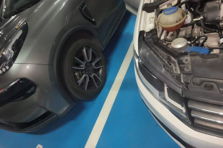 Used Volkswagen Santana 2019 1.5L Automatic Fashion Edition China VI Right Front Headlight