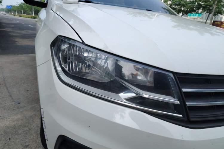Used Volkswagen Santana 2019 1.5L Automatic Fashion Edition China VI Right Front Headlight