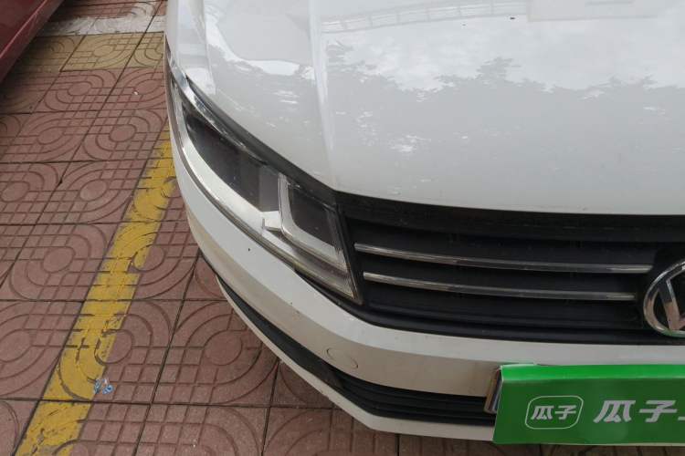 Used Volkswagen Santana 2019 1.5L Manual Fashion Edition China VI Standard Right Front Headlight