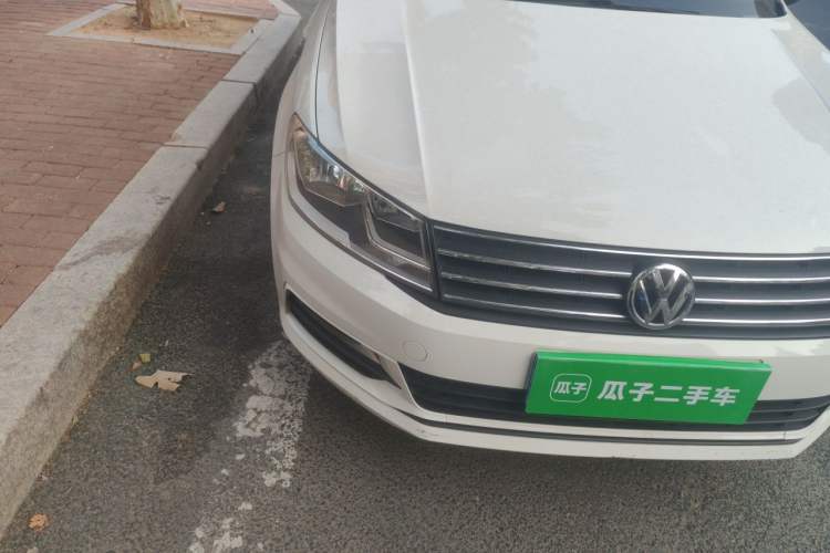 Used Volkswagen Santana 2019 1.5L Automatic Comfort Edition China VI Standard Right Front Headlight