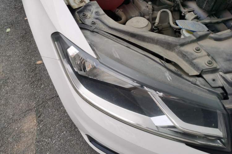 Used Volkswagen Santana 2019 1.5L Automatic Fashion Edition China VI Right Front Headlight