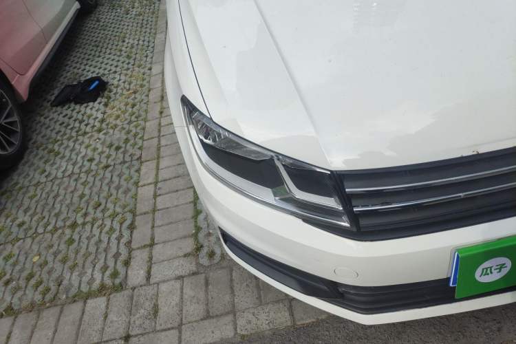 Used Volkswagen Santana 2019 1.5L Automatic Fashion Edition China VI Right Front Headlight