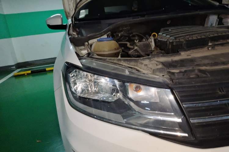 Used Volkswagen Santana 2019 1.5L Automatic Fashion Edition China VI Right Front Headlight