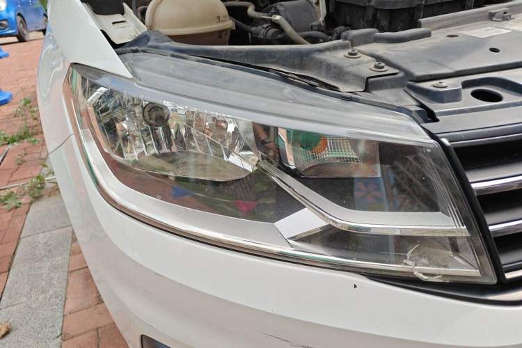 Used Volkswagen Santana 2019 1.5L Automatic Fashion Edition China VI Right Front Headlight