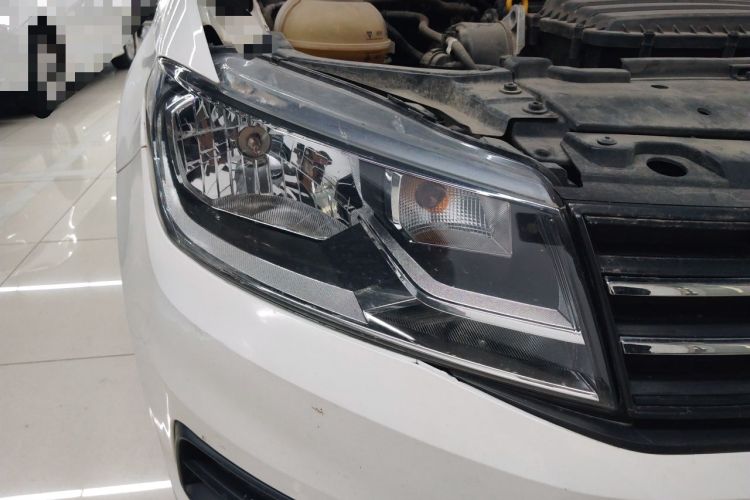 Used Volkswagen Santana 2019 1.5L Automatic Fashion Edition China VI Right Front Headlight