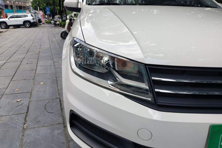Used Volkswagen Santana 2019 1.5L Automatic Fashion Edition China VI Right Front Headlight