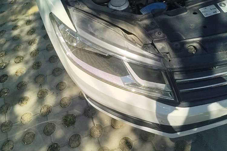 Used Volkswagen Santana 2019 1.5L Manual Fashion Edition China VI Standard Right Front Headlight