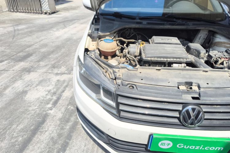 Used Volkswagen Santana 2019 1.5L Manual Fashion Edition China VI Standard Right Front Headlight