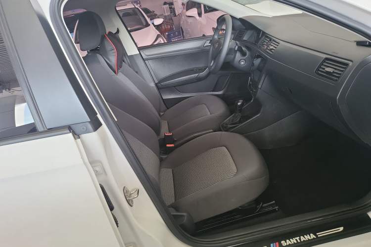 Used Volkswagen Santana 2019 1.5L Automatic Fashion Edition China VI Right Front Seat