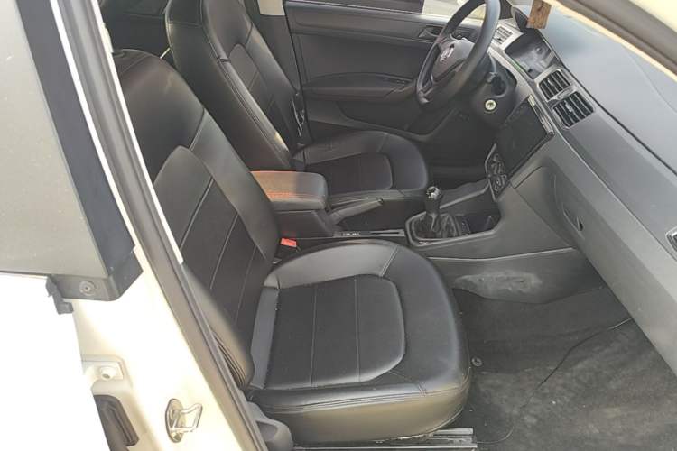 Used Volkswagen Santana 2019 1.5L Manual Fashion Edition China VI Standard Right Front Seat
