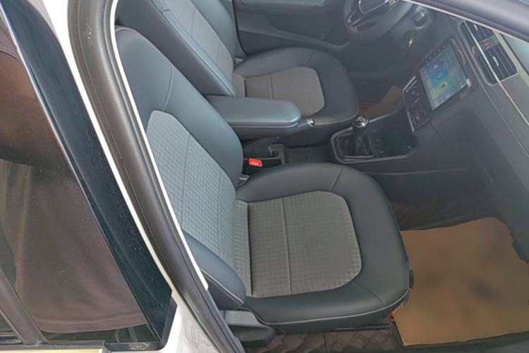 Used Volkswagen Santana 2019 1.5L Manual Comfort Edition China VI Standard Right Front Seat