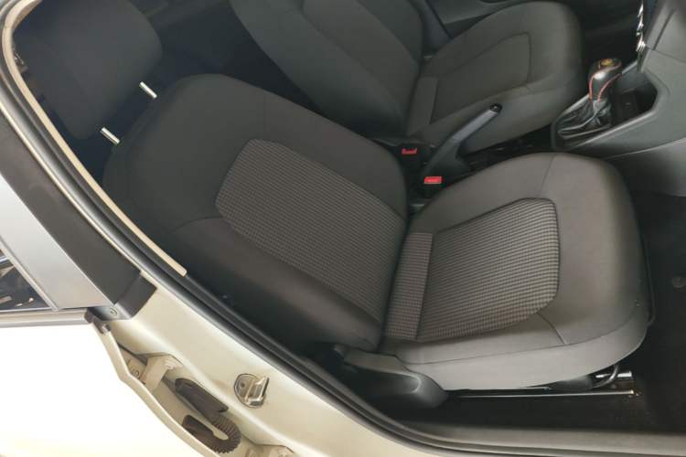 Used Volkswagen Santana 2019 1.5L Automatic Fashion Edition China VI Right Front Seat