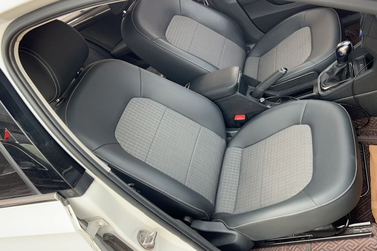 Used Volkswagen Santana 2019 1.5L Automatic Comfort Edition China VI Standard Right Front Seat