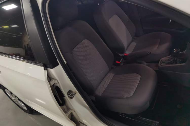 Used Volkswagen Santana 2019 1.5L Automatic Fashion Edition China VI Right Front Seat