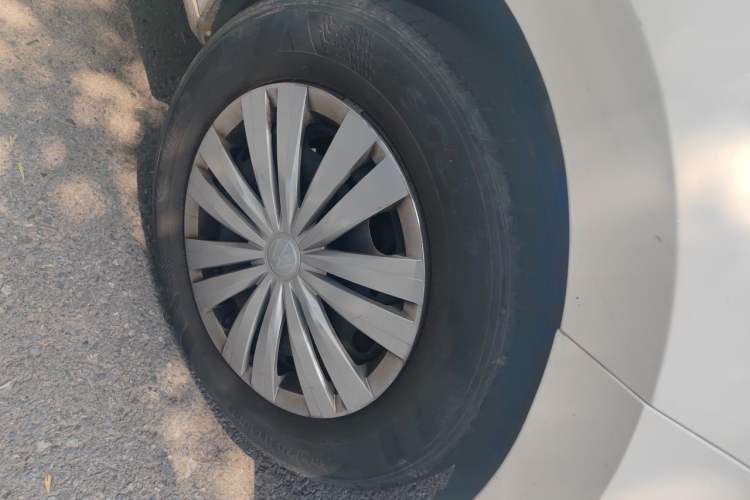 Used Volkswagen Santana 2019 1.5L Automatic Fashion Edition China VI Right Front Wheel Hub
