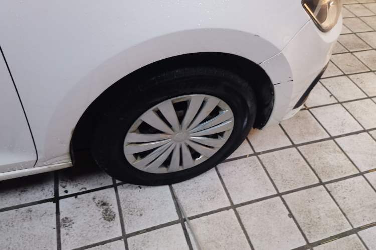 Used Volkswagen Santana 2019 1.5L Manual Fashion Edition China VI Standard Right Front Wheel Hub