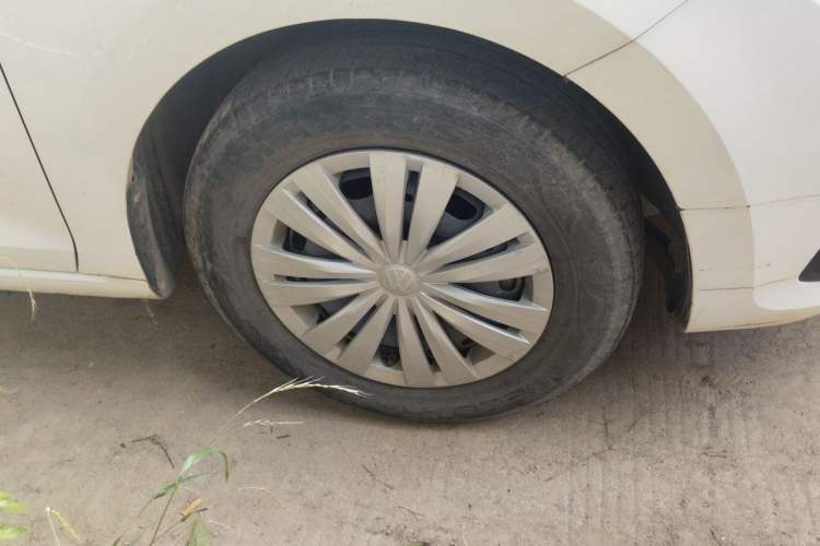 Used Volkswagen Santana 2019 1.5L Automatic Fashion Edition China VI Right Front Wheel Hub