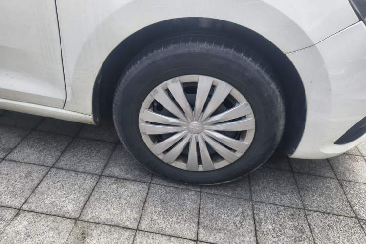 Used Volkswagen Santana 2019 1.5L Automatic Fashion Edition China VI Right Front Wheel Hub