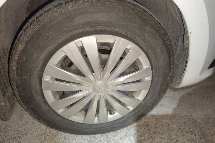 Used Volkswagen Santana 2019 1.5L Automatic Fashion Edition China VI Right Front Wheel Hub