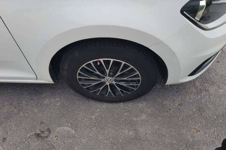 Used Volkswagen Santana 2019 1.5L Automatic Fashion Edition China VI Right Front Wheel Hub
