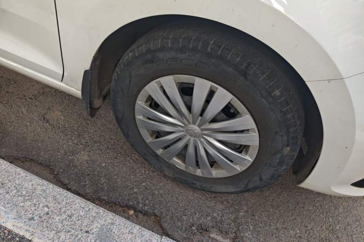 Used Volkswagen Santana 2019 1.5L Automatic Fashion Edition China VI Right Front Wheel Hub